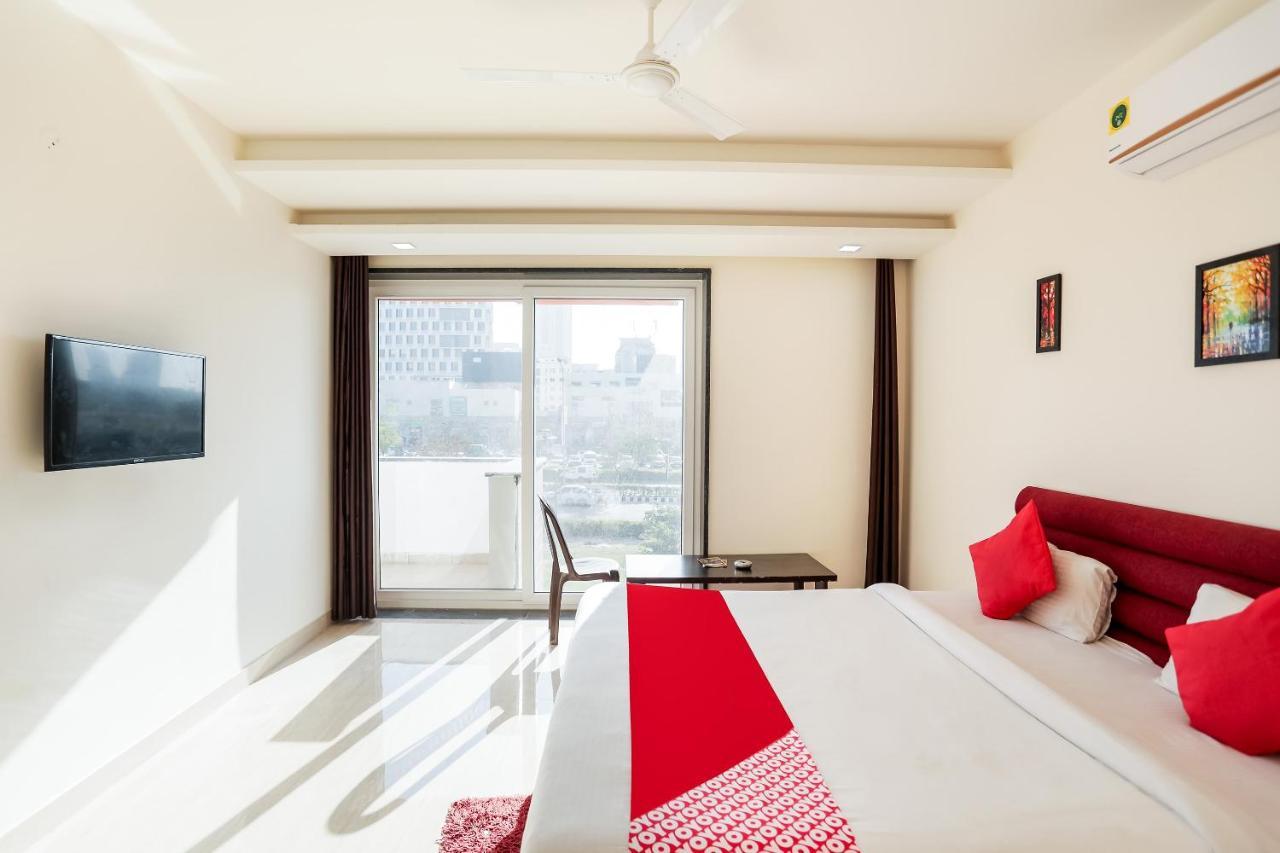 Oyo 65118 Hotel Vatika Gurgaon Exterior foto